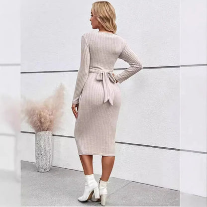 Chic Maternity Winter Dress – Warm A-Line Style for Pregnant Women