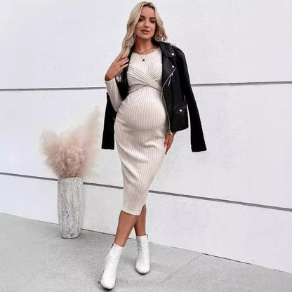 Chic Maternity Winter Dress – Warm A-Line Style for Pregnant Women